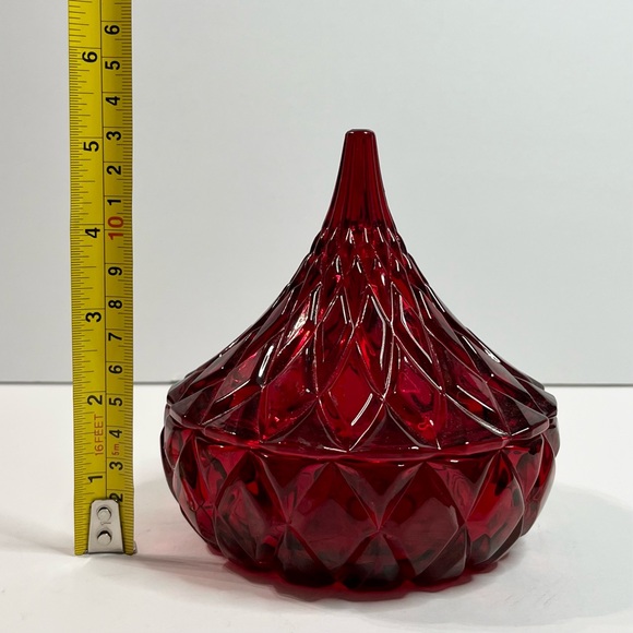 Hershey's Kisses Crystal Ruby Red Candy Trinket Dish - Picture 6 of 10